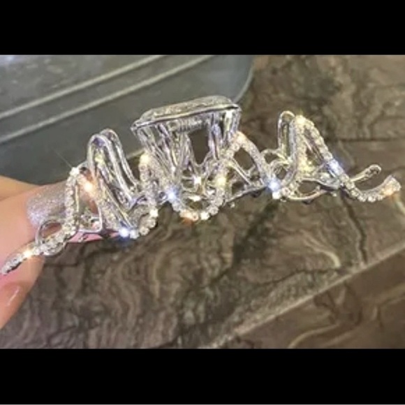 Super Elegant Rhinestone Hairpin to Enhance your Casual or Night Our Hair look
